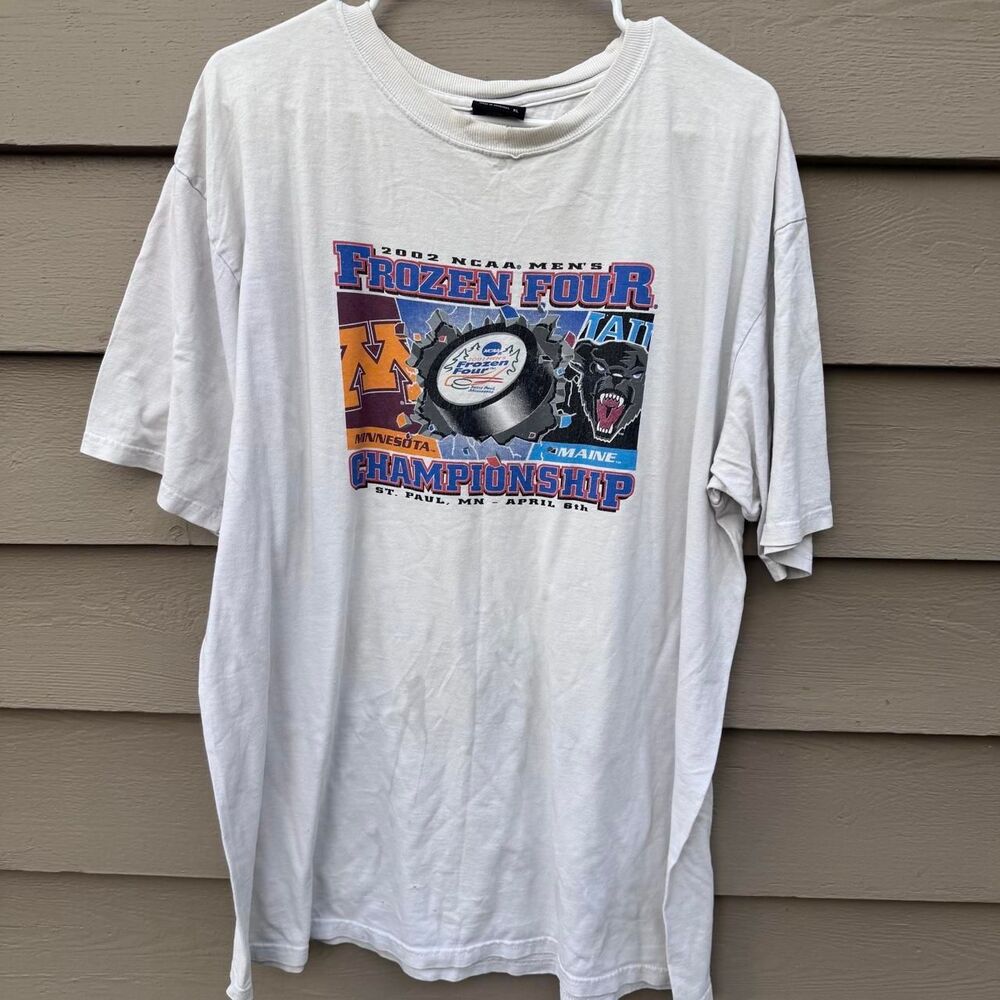Ncaa Men's White and Grey T-shirt